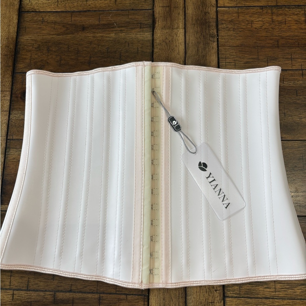 Yianna light pink  Waist trainer